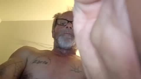 Snapshot of khrisdm48 chatting on February 22, 6:57 am khrisdm48 online show from February 22, 6:57 am