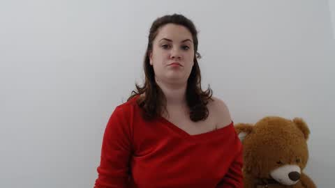 Sarah online show from February 11, 2:44 pm