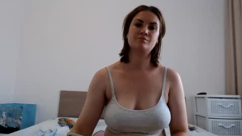 Snapshot of khrysssarah chatting on July 11, 12:08 pm Sarah online show from July 11, 12:08 pm