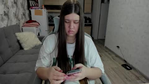 kianna_dior_ online show from December 1, 1:49 pm