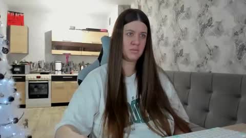 kianna_dior_ online show from January 6, 11:14 am