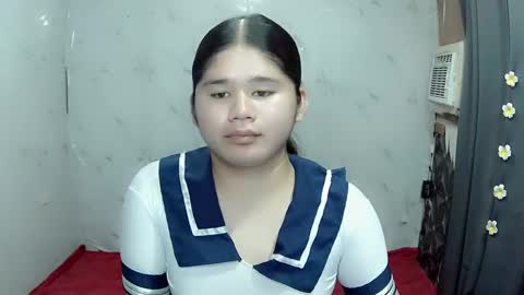 Your SweetGirl Ts online show from February 5, 3:31 pm