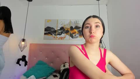 Snapshot of kiara__white chatting on October 16, 12:28 pm Kiara online show from October 16, 12:28 pm