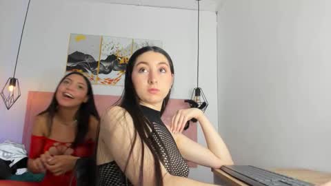 Snapshot of kiara__white chatting on November 12, 1:55 pm Kiara online show from November 12, 1:55 pm