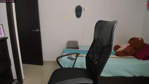 Evelyn online show from February 1, 7:34 pm