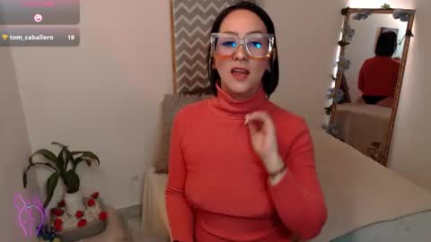 Kiara Bermont online show from September 18, 4:31 pm