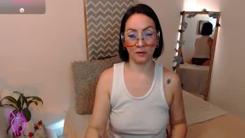 Kiara Bermont online show from October 4, 2:48 pm