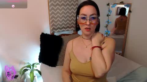 Kiara Bermont online show from January 10, 7:04 pm