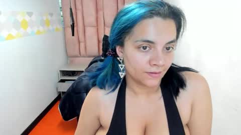 kiara Cruz online show from September 23, 8:01 pm