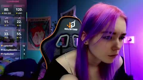 Kira online show from October 18, 9:15 pm