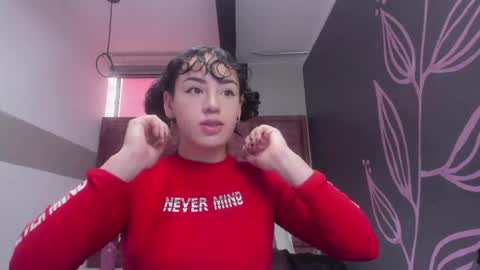 KIARA FOX online show from April 8, 9:37 pm