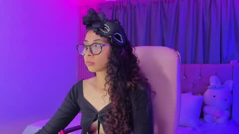 Snapshot of kiara_lovelyy chatting on June 11, 4:21 am Kiara online show from June 11, 4:21 am