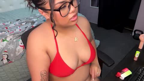 kiaradanielaxx online show from September 24, 2:37 am