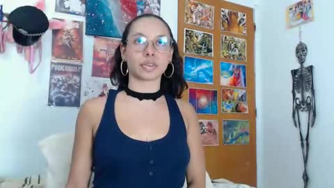 kiaralenon online show from November 21, 9:24 pm