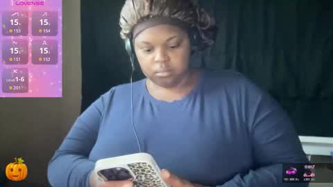 Snapshot of kiarasugars chatting on November 3, 1:12 pm KiaraSugars online show from November 3, 1:12 pm