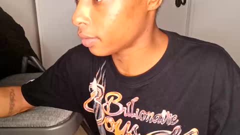 HunneysPlayRoom online show from February 12, 9:15 am