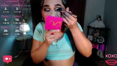 Im Mia online show from October 13, 6:35 am