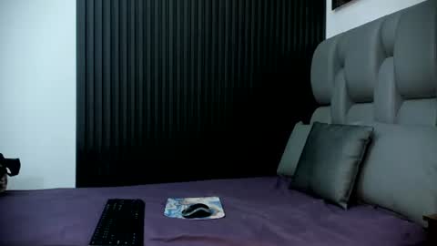 Kiara  online show from June 23, 3:26 am