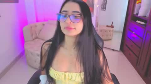 kiim__samanta online show from November 10, 11:31 am