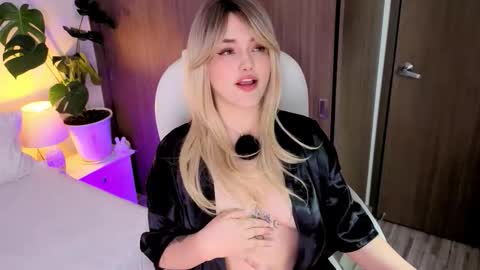 KiimTyler  Onlyfanskiimtyler online show from November 14, 12:42 am