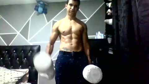 Snapshot of kike_salazar chatting on October 13, 10:43 pm kike_salazar online show from October 13, 10:43 pm