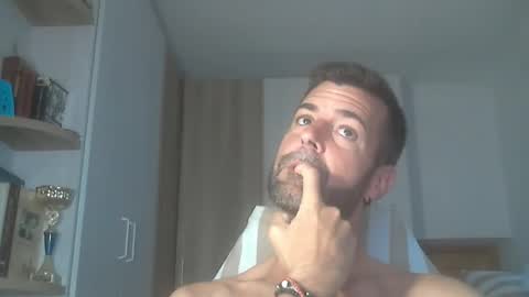HotMachine online show from September 22, 5:48 pm