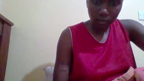 Snapshot of kiki8319075 chatting on March 5, 7:10 pm kiki8319075 online show from March 5, 7:10 pm