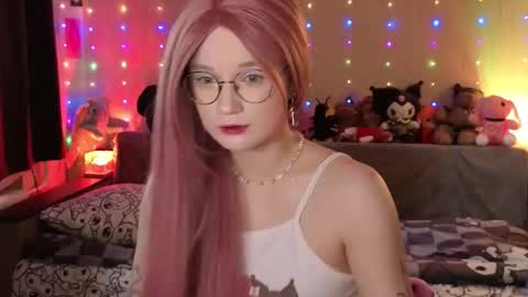 kiki_blue_eyes online show from March 3, 6:08 am