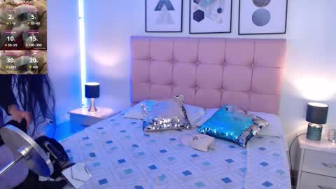 kIKI online show from November 22, 6:40 pm