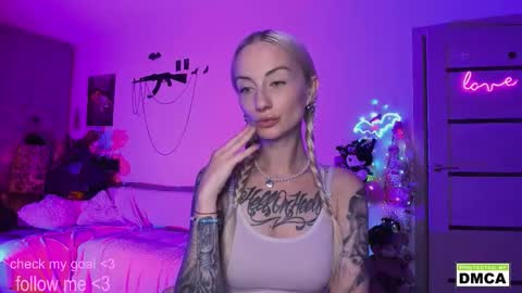 Snapshot of kiki_cute__ chatting on September 14, 11:59 pm Kiki online show from September 14, 11:59 pm