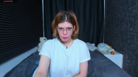 Kiki online show from February 17, 1:10 pm
