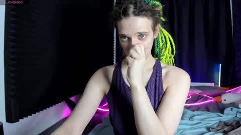 Kiki online show from December 20, 10:33 am