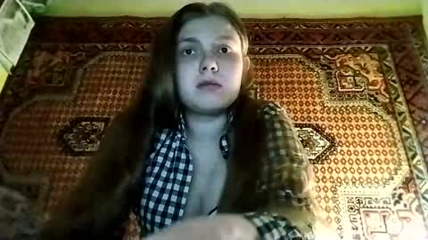 kikibang_ online show from March 22, 6:33 pm