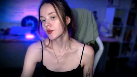 Mika and Miranda online show from December 3, 10:29 pm