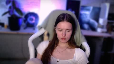 Mika and Miranda online show from December 9, 2:13 am