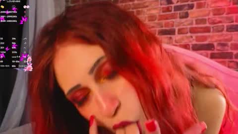 Snapshot of kim__dunn chatting on November 29, 8:12 pm CatherineBarkJamieWallace online show from November 29, 8:12 pm