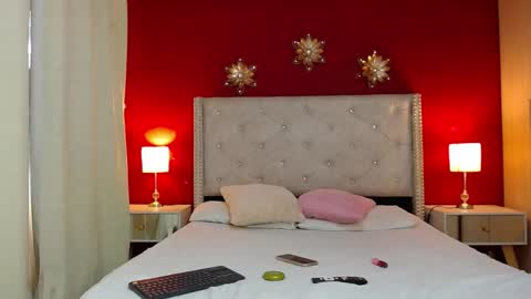 Mia  Kim online show from April 16, 5:03 pm