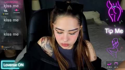 Kim online show from November 28, 10:01 pm