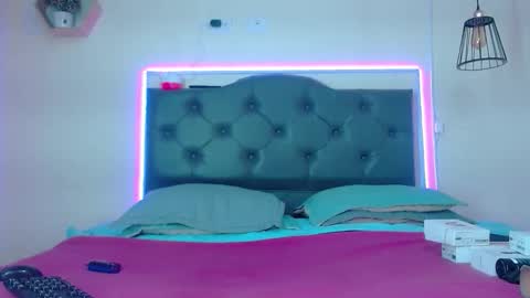 Kim online show from October 12, 3:11 pm