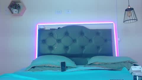 Kim online show from November 6, 3:57 pm