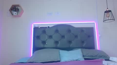 Kim online show from November 10, 3:44 pm