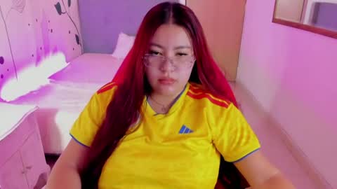 kim_conor online show from June 24, 12:15 pm