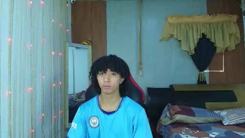 Snapshot of kim_curly_ chatting on March 13, 1:29 pm KIM online show from March 13, 1:29 pm