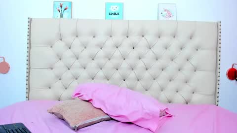 kim_eli online show from January 16, 6:37 pm