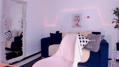 Kim  online show from March 6, 8:08 am