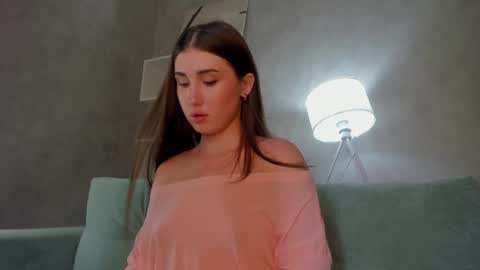 Kim online show from July 9, 9:02 am