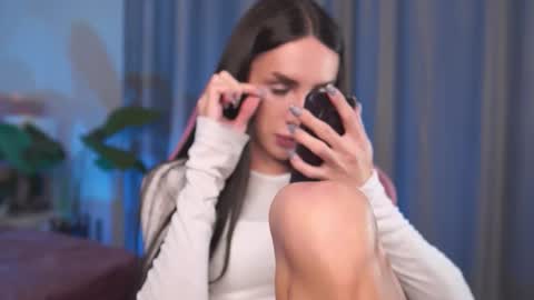 Snapshot of kim_oberlin chatting on October 15, 11:10 am Kim Oberlin online show from October 15, 11:10 am