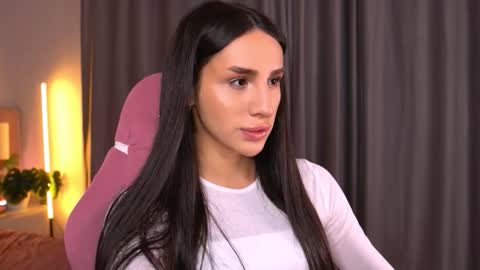 Snapshot of kim_oberlin chatting on November 8, 11:10 am Kim Oberlin online show from November 8, 11:10 am