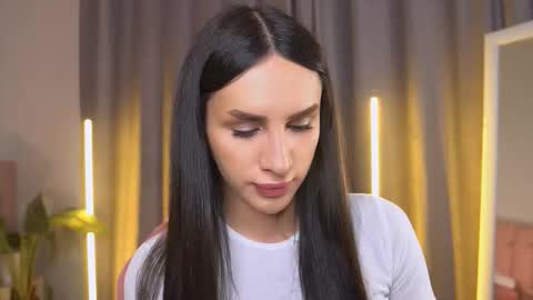 Snapshot of kim_oberlin chatting on November 13, 3:55 pm Kim Oberlin online show from November 13, 3:55 pm