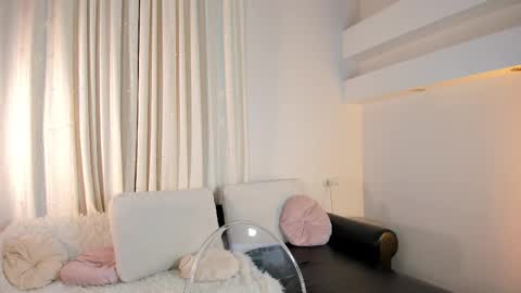 Snapshot of kim_oberlin chatting on January 8, 12:51 pm Kim Oberlin online show from January 8, 12:51 pm